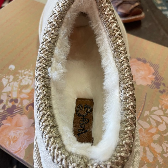 Very G Sparks - Picture 5 of 5